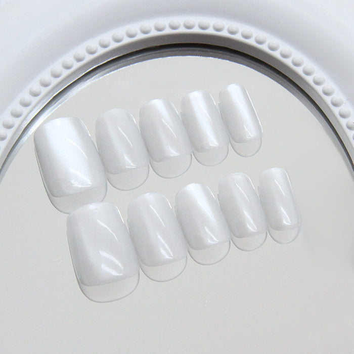 30 pieces of foggy white cat's eye