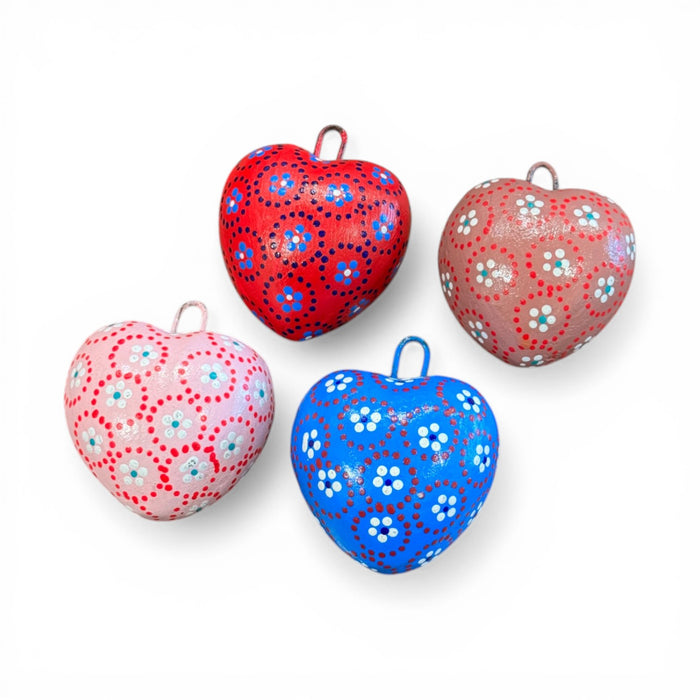Hanging Corazones Decor