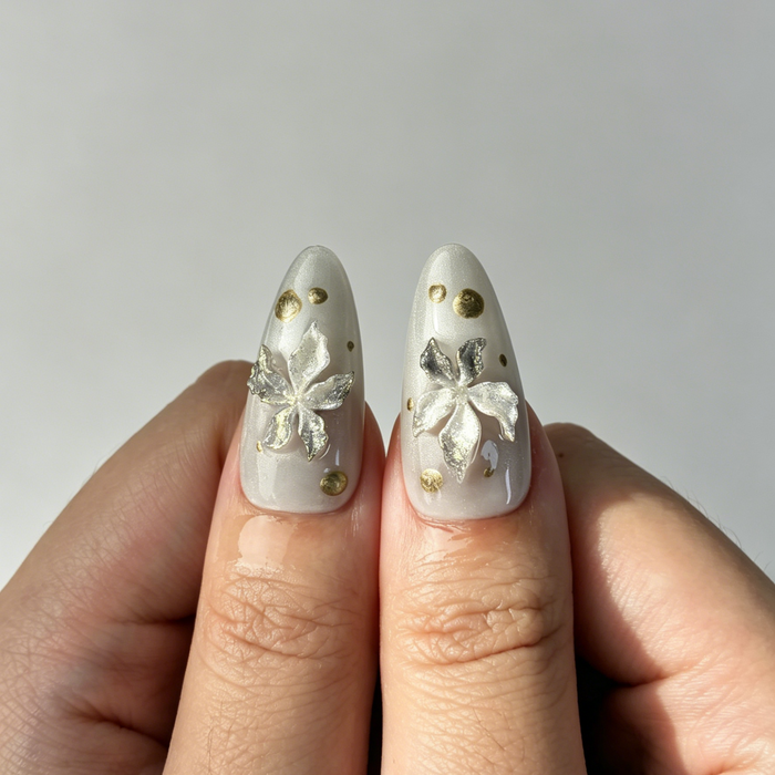 Elegant Cat Eye Floral Press On Nails, Medium Almond Blue Silver Fake Nails