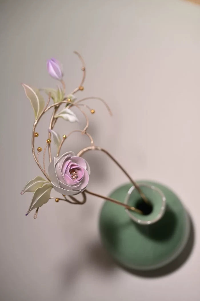 Handmade Chanhua lilac rose hairpin with leaves and metal details-4