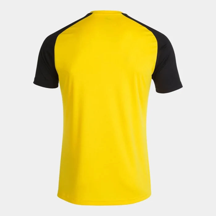 Joma Boys Academy IV yellow and black T-shirt, casual cotton shirt with Joma logo, for active boys.