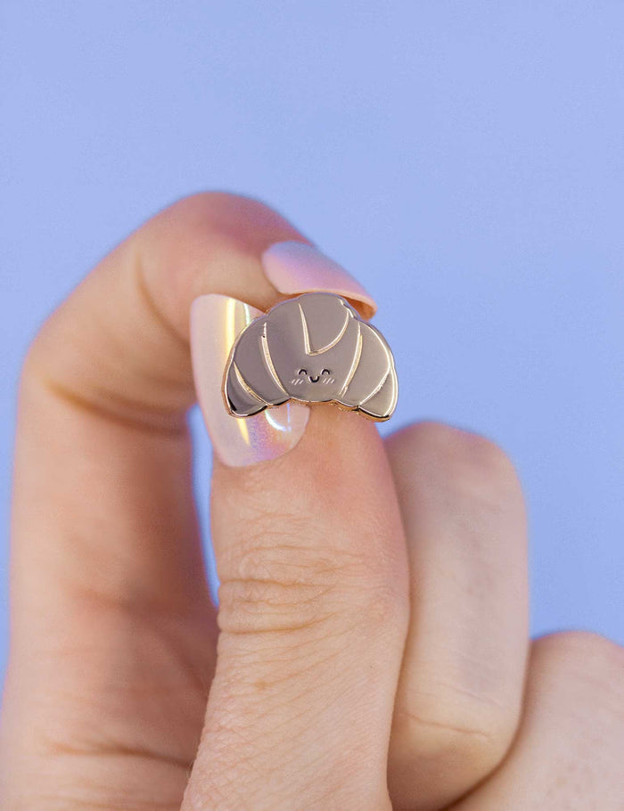 Mini croissant enamel pin
