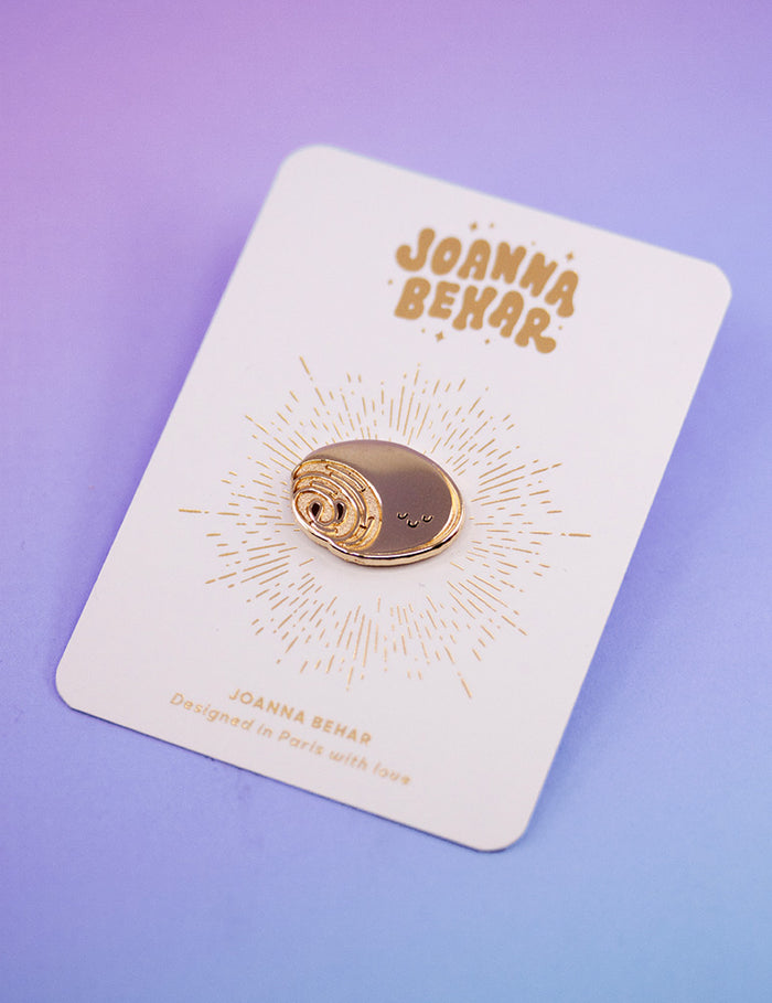 Pain au chocolat enamel pin