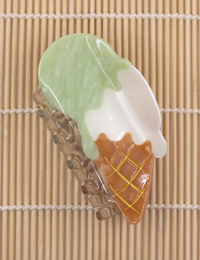 Pistachio Vanilla Ice cream Hair claw - Big