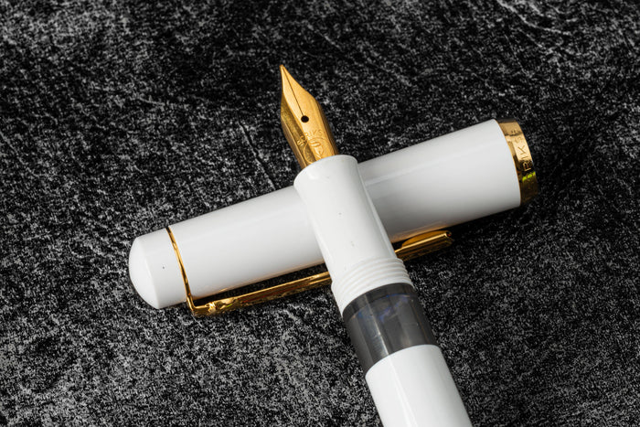Scrikss 419 Fountain Pen White