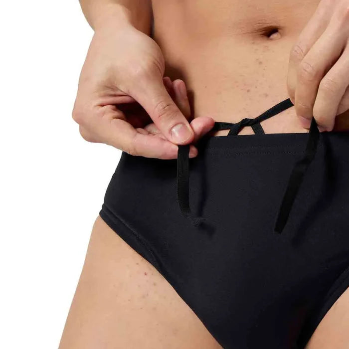 Speedo men's ML solid brief in black, made of quick-drying fabric, featuring a snug, comfortable fit for swimwear.