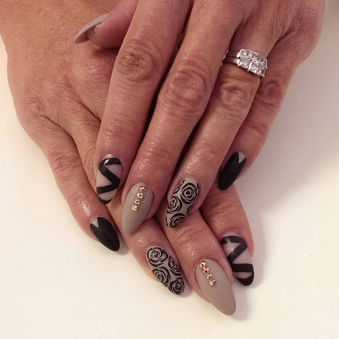UV/LED Smokey Taupe-UV/LED Options Colours-Akzentz-Gel Essentialz