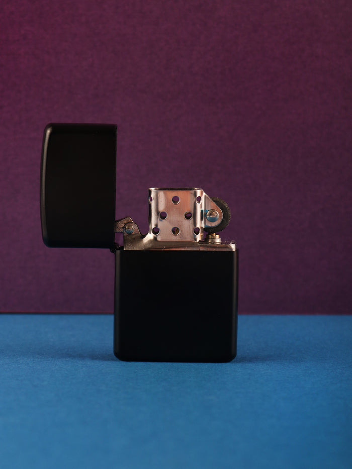 Windproof Metal Lighter Refillable | Black-Image 1